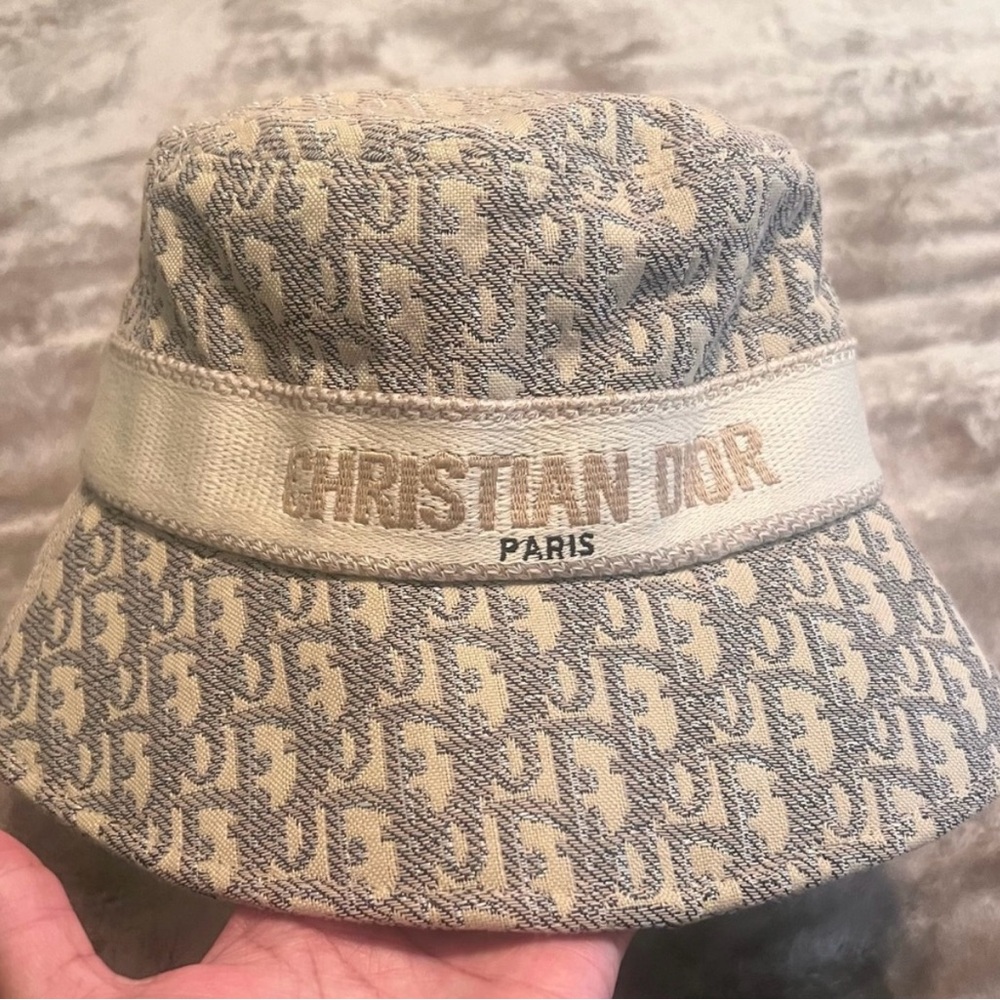 Christian Dior Bucket Tan Oblique Pattern - size 59cm